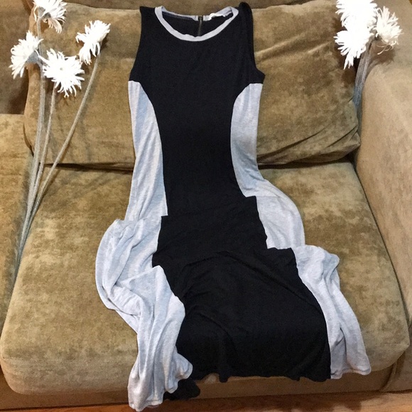 Monteau Dresses & Skirts - Dress